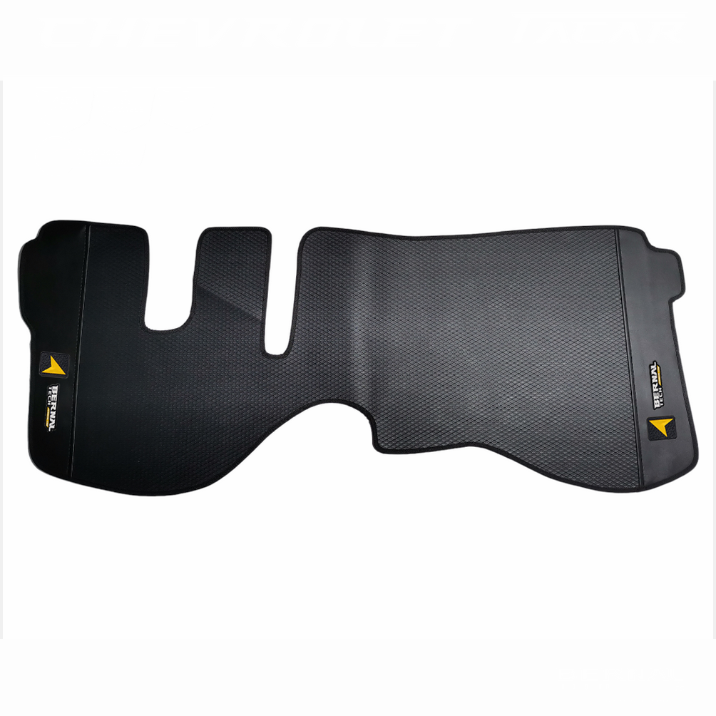 TAPETE PARA CARRO TACAR PREMIUM CHERVROLET NLR 2023