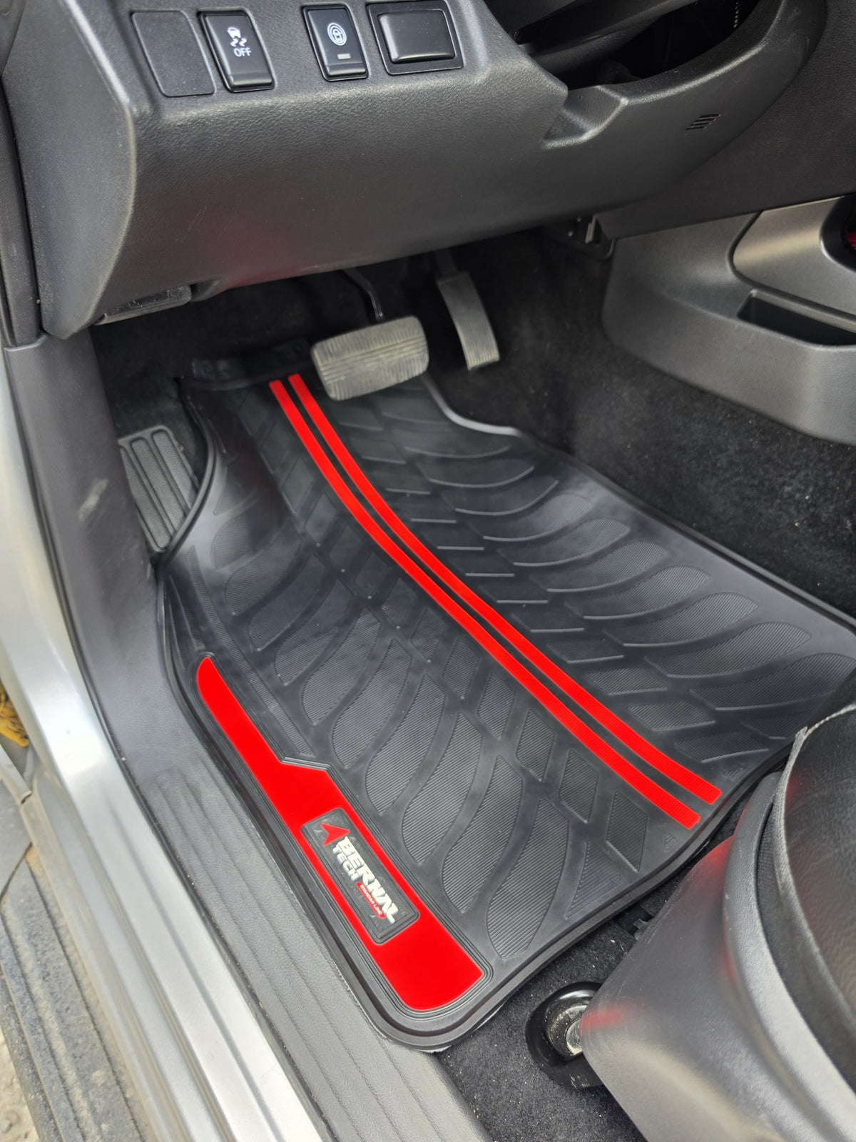 TAPETE PARA CARRO UNIVERSAL DE COLORES SPORT